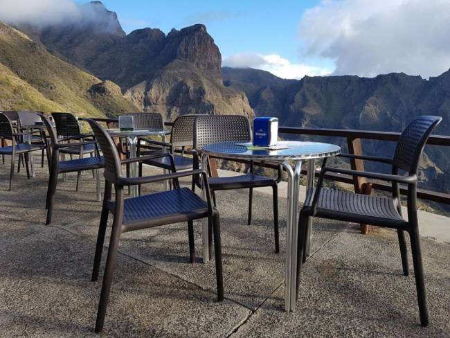 Кресло пластиковое Bora антрацит 585х570х860 мм Кресло пластиковое Bora антрацит 585х570х860 мм