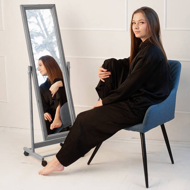 Зеркало напольное BeautyStyle 27 серый 135 см х 42,5 см Зеркало напольное BeautyStyle 27 серый 135 см х 42,5 см