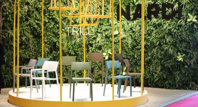 Стул пластиковый Trill Bistrot антрацит 500х515х825 мм Стул пластиковый Trill Bistrot антрацит 500х515х825 мм