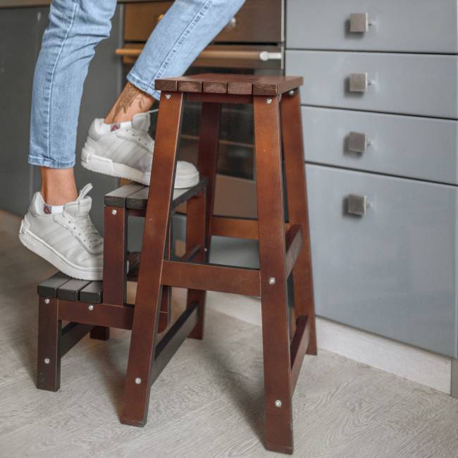 Табурет- стремянка орех
