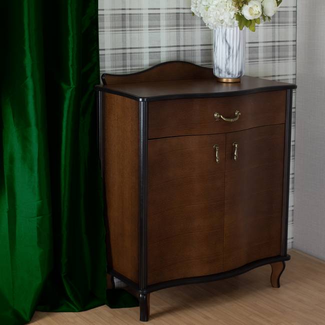 Комод Джульетта с распашными дверцами, орех Л Комод Джульетта с распашными дверцами, орех Л